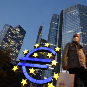 Euro holds near five-year low as potential Fed hike nears